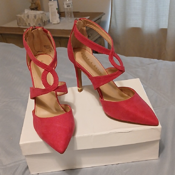 Kelly & Katie Vibrant Pink Strappy Heels - Picture 1 of 4